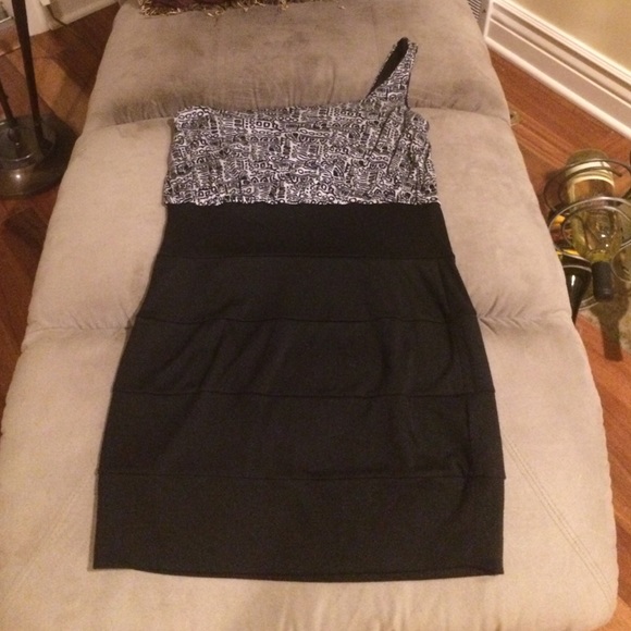 Forever 21 one strap dress - Picture 2 of 2