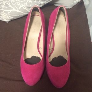 Hot pink pumps