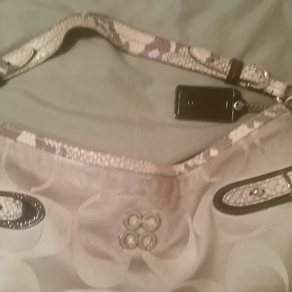 Coach Handbag - Picture 4 of 4