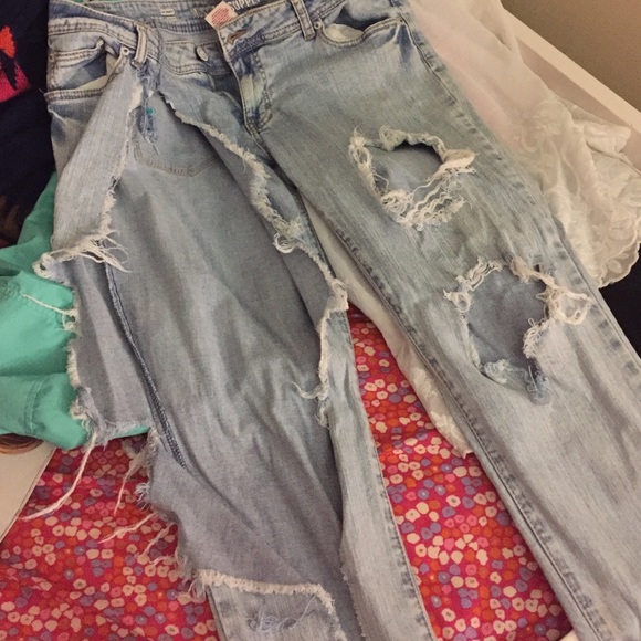 Very Distressed Jeans