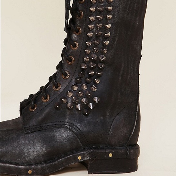 ISO Jeffrey Campbell Studded Seattle Love Boot. - Picture 4 of 4
