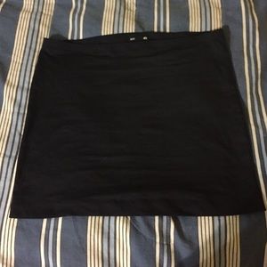 H&M basic black skirt