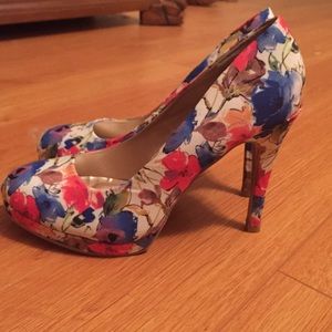 Floral Heels 💐👠