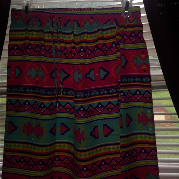 Multi-color tribal print skirt