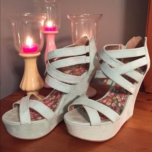 Charlotte Russe Wedge