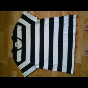 Old Navy t-shirt 2XL