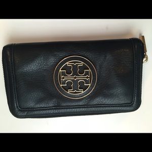Tory Burch Wallet!✨