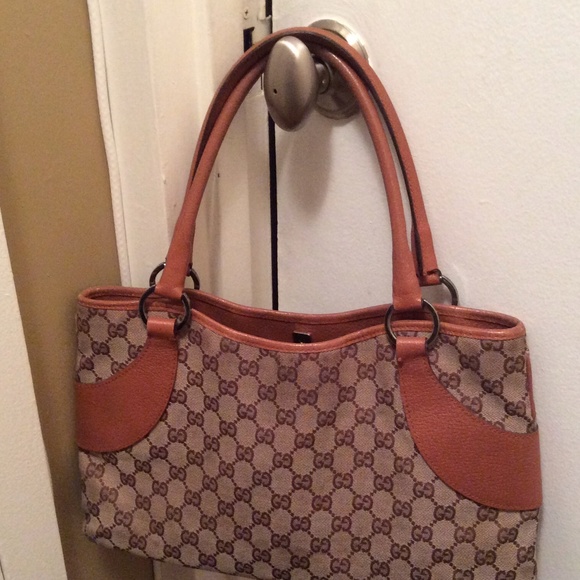 Gucci Handbags - Authentic Gucci Handbag