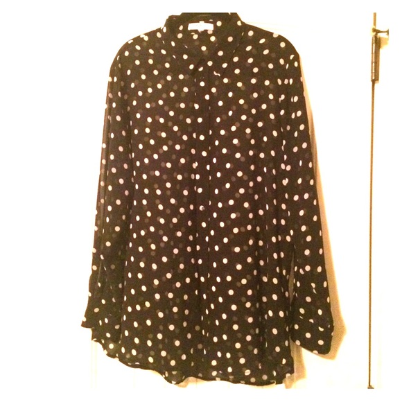 Black and off white button up shirt