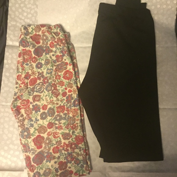 Legging bundle! Floral and black - Picture 1 of 1