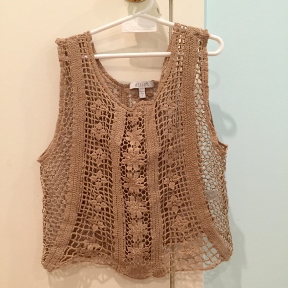 crotchet cropped tank