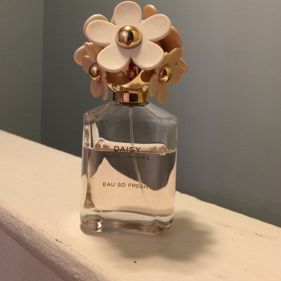 Marc Jacobs daisy perfume