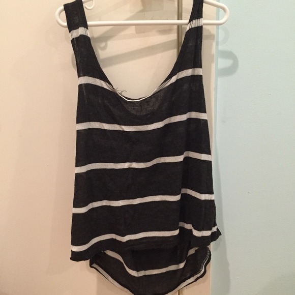 cropped tank top