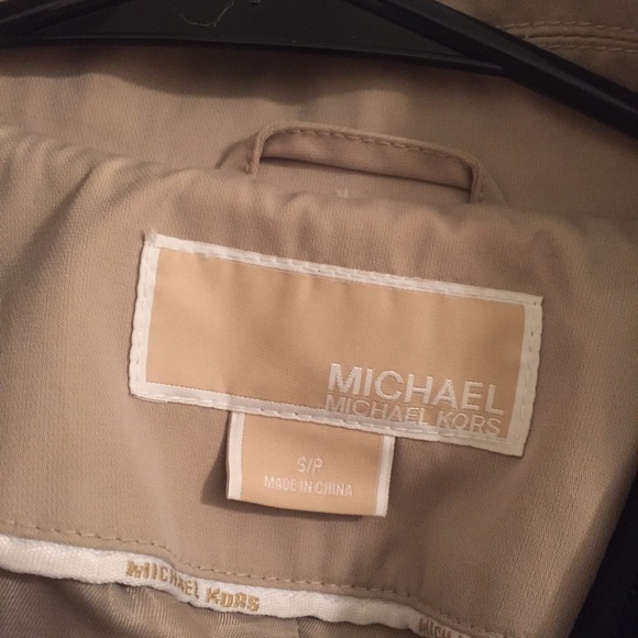 Michael Michael Kors Trench Coat - Picture 3 of 4
