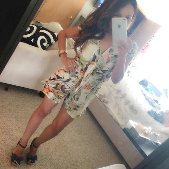 Romper - Picture 2 of 3