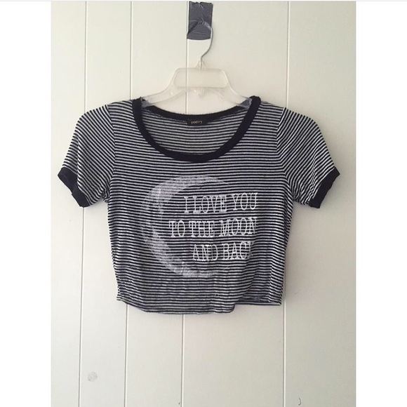 b&w stripe graphic top