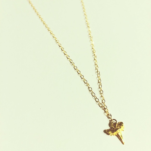 Gold Petite Shark Tooth Necklace