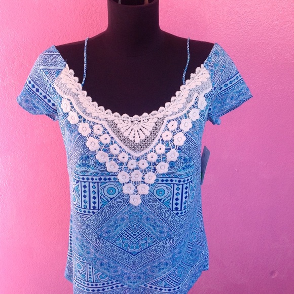 Blue print top with lace