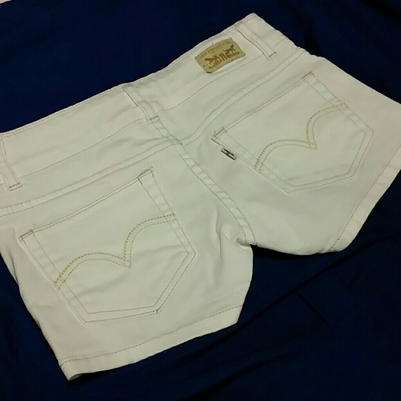 Like NEW Levi's shorts