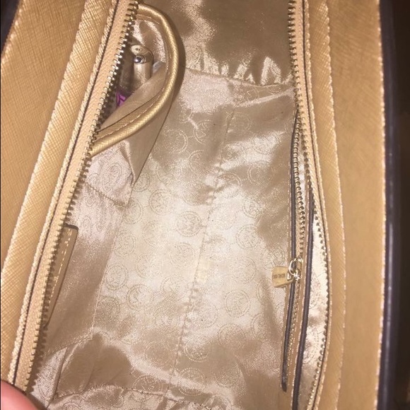 MK authentic Purse - Picture 3 of 4