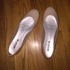 nude flats