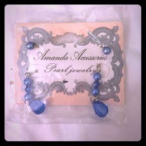 Sapphire blue earrings set.