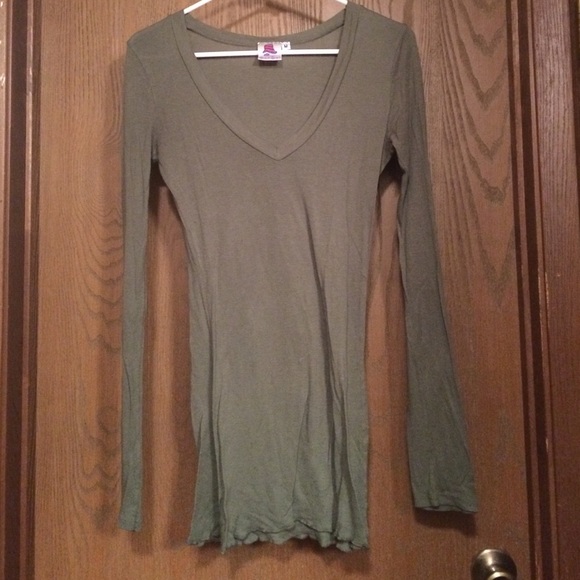 Sharon Segal long sleeve cotton top