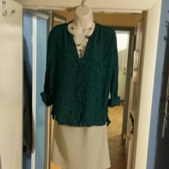 Nude Skirt - Picture 1 of 3