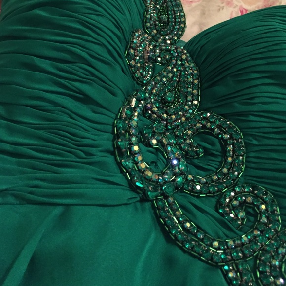 Emerald Sherri Hill Dress - Picture 2 of 4