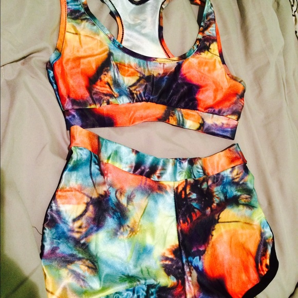 Tropical/ tie dyed print bikini