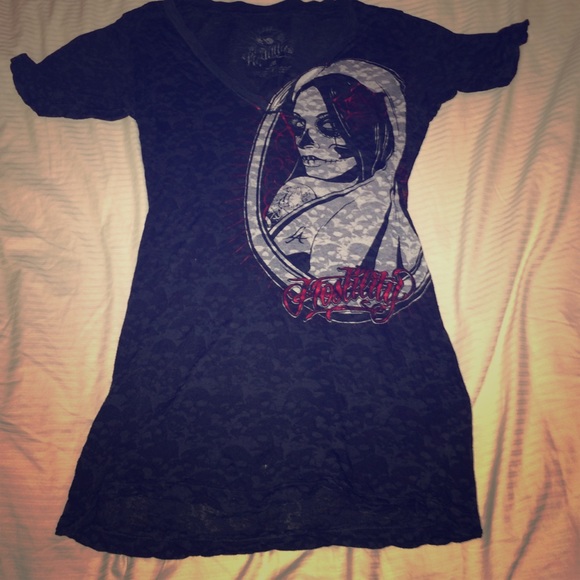 Skeleton Girl V-Neck AND HALLOWEEN BANK