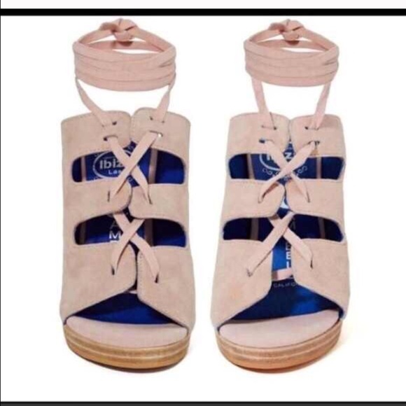 In search of Jefferry campbell lace up heel!!! - Picture 1 of 2
