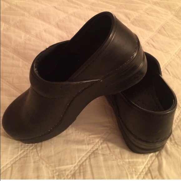 Danskos size 6