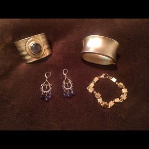 Various Gold-tone jewelry! 🎀