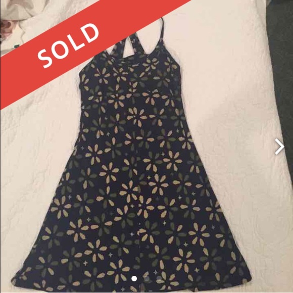 Patagonia women's spright dress. Dark blue floral