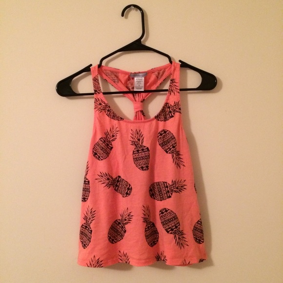Coral pineapple printed top