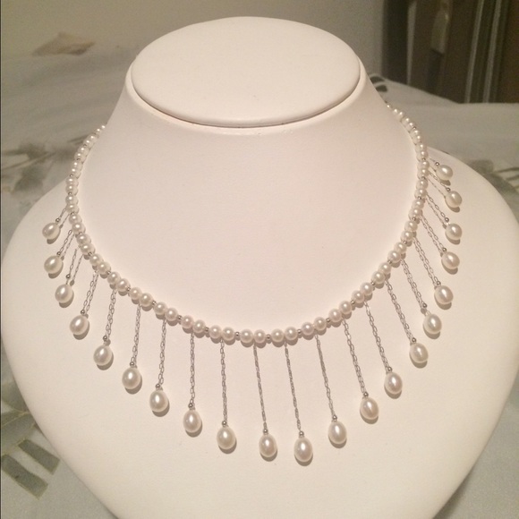 Fresh Water White Pearl and gold Bib Necklace - Picture 2 of 4