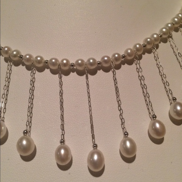 Fresh Water White Pearl and gold Bib Necklace - Picture 4 of 4