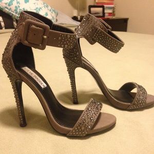 Super cute high heels