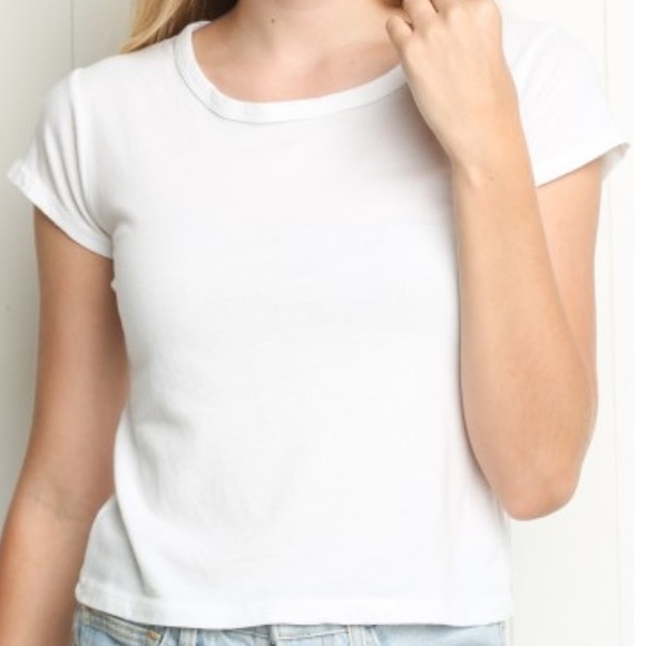 Brandy Melville fitted tee