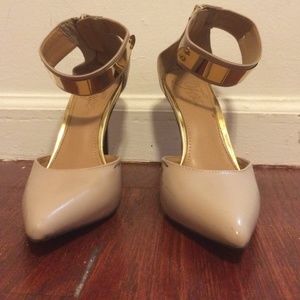 Fergie Palace Nude Pump Heels