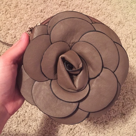 Small flower hipster purse