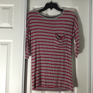 light weight 3/4 sleeve pocket tee