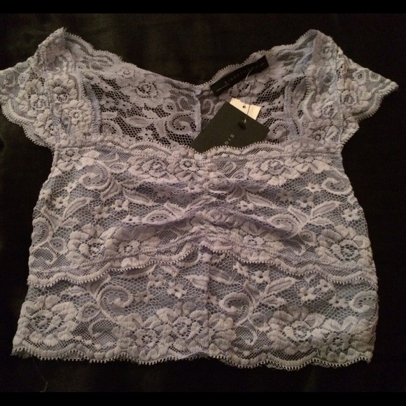 lace crop top 💙