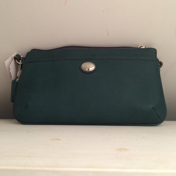 BRAND NEW BLUE COACH WRISTLET