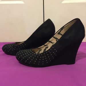 Black Wedges with tiny Gold Studs - size 8