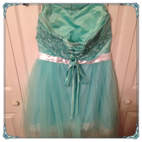 SOLD - Picture 3 of 3