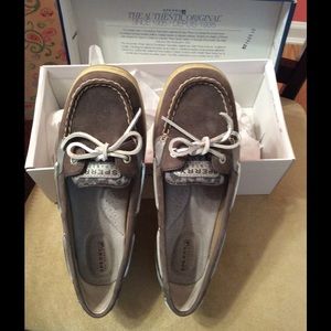 SPERRY TOP-SIDER