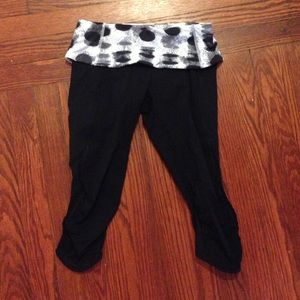 Lululemon running crop