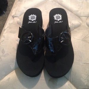 Wedge Selma yellow box